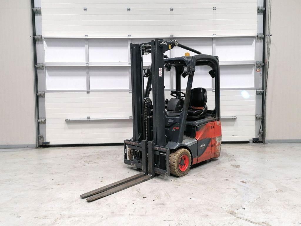 Linde E12-02 電動堆高機