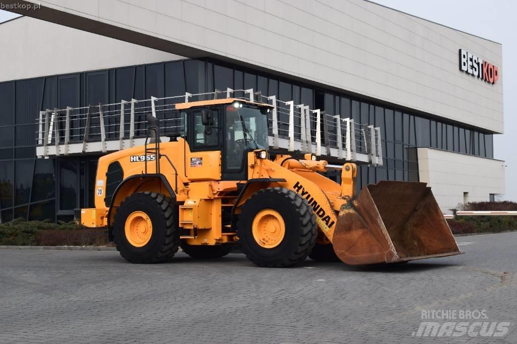 Hyundai HL 965 輪胎式裝載機