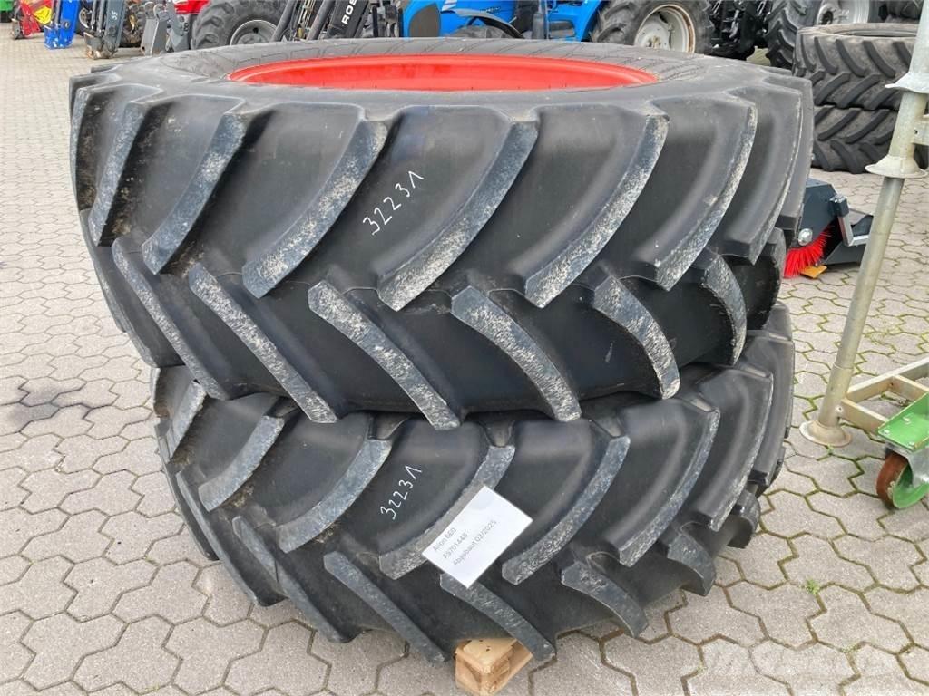 Mitas 2x 650/65R42 其他曳引機配件