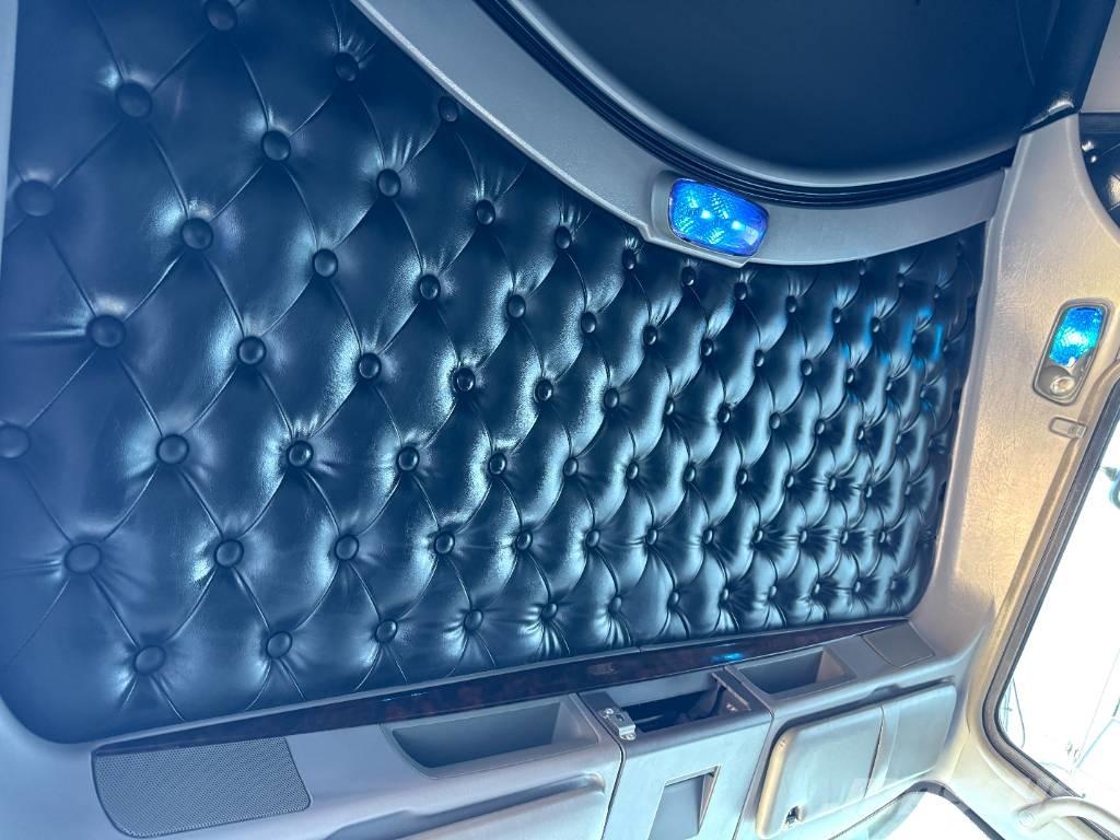 Kenworth T 800 曳引機組件