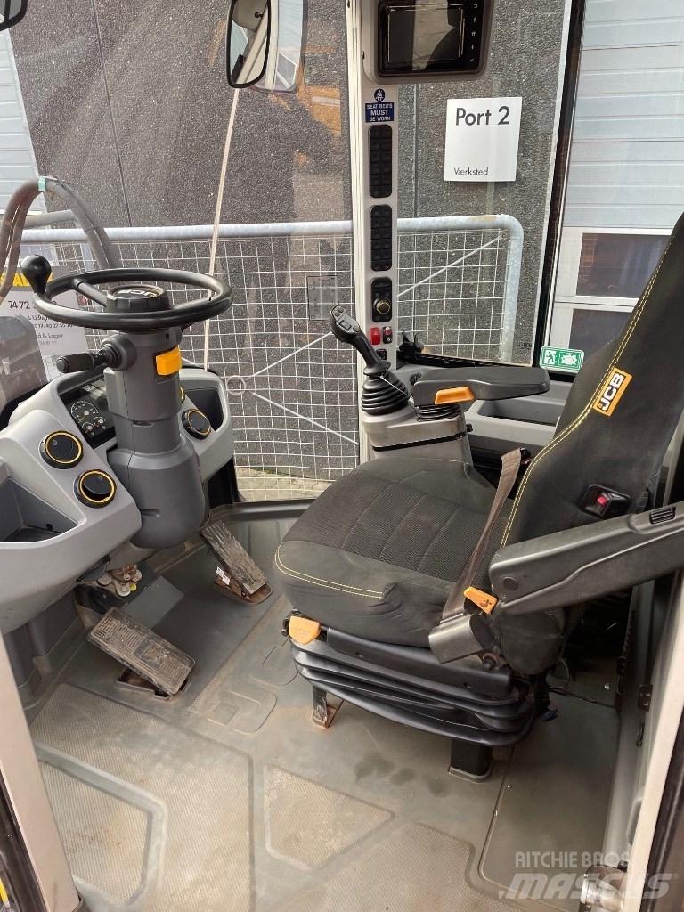 JCB 427HT 輪胎式裝載機