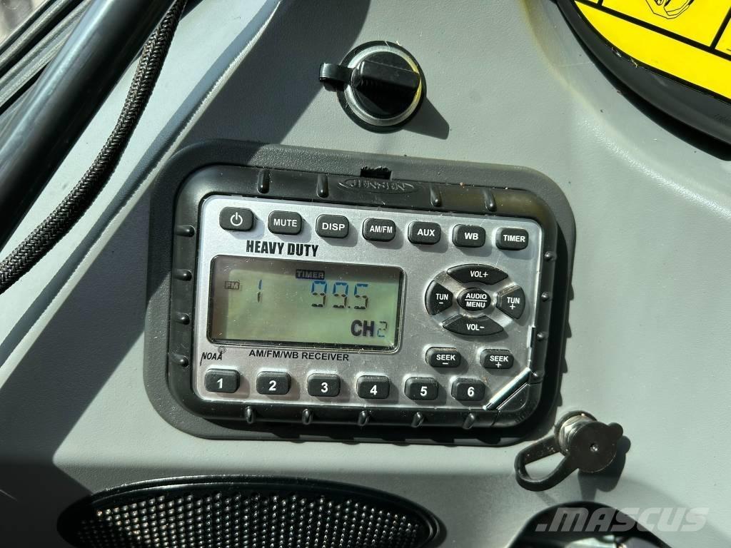 Bobcat T 450 滑移轉向裝載機