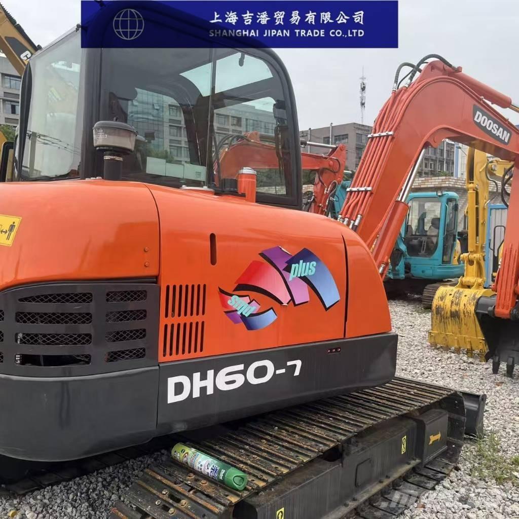 Doosan DX 60 履帶式 挖土機/掘鑿機/挖掘機