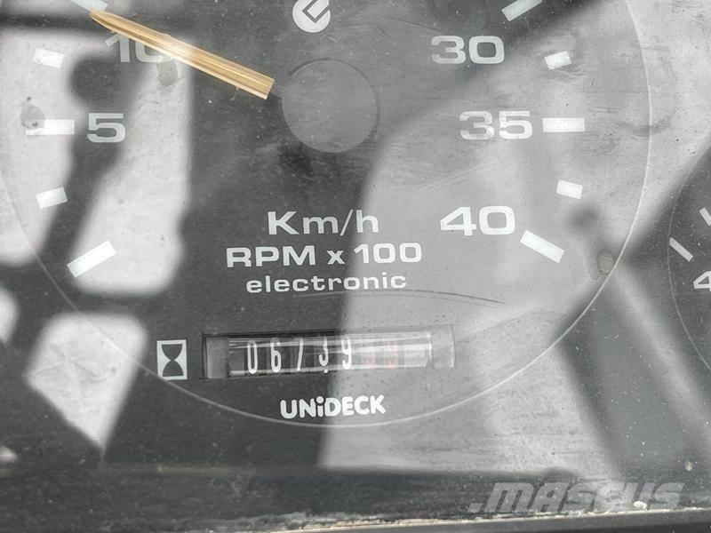 Merlo P 38.14 伸縮臂操作車