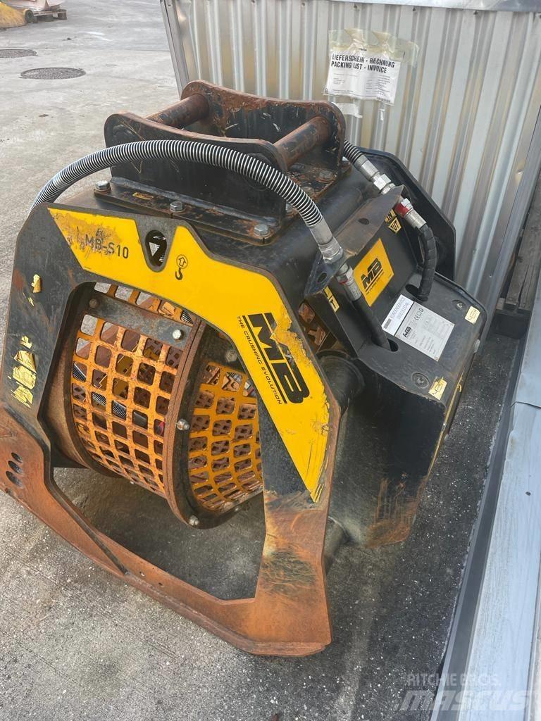 MB Crusher S 10 篩分機