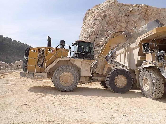 CAT 988K 輪胎式裝載機