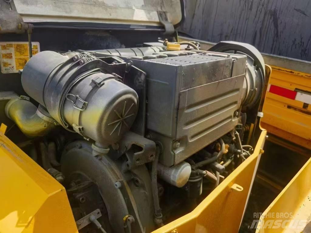 Dynapac CC 142 雙輪滾壓機