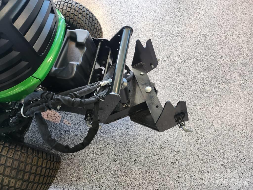 John Deere 950R 騎乘式割草機
