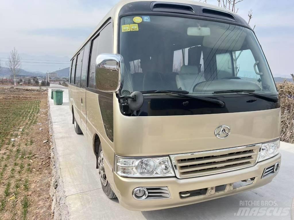 Toyota Coaster 公路客運汽車