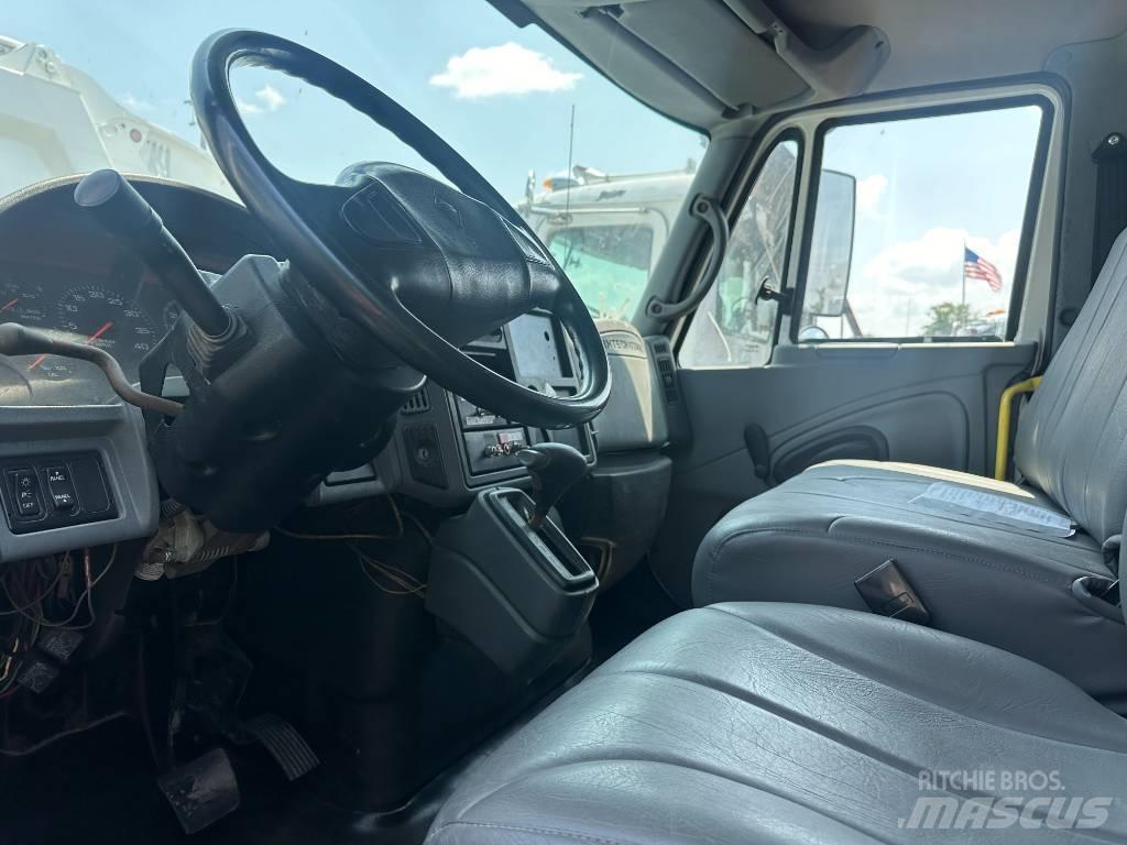 International 4300 垃圾車