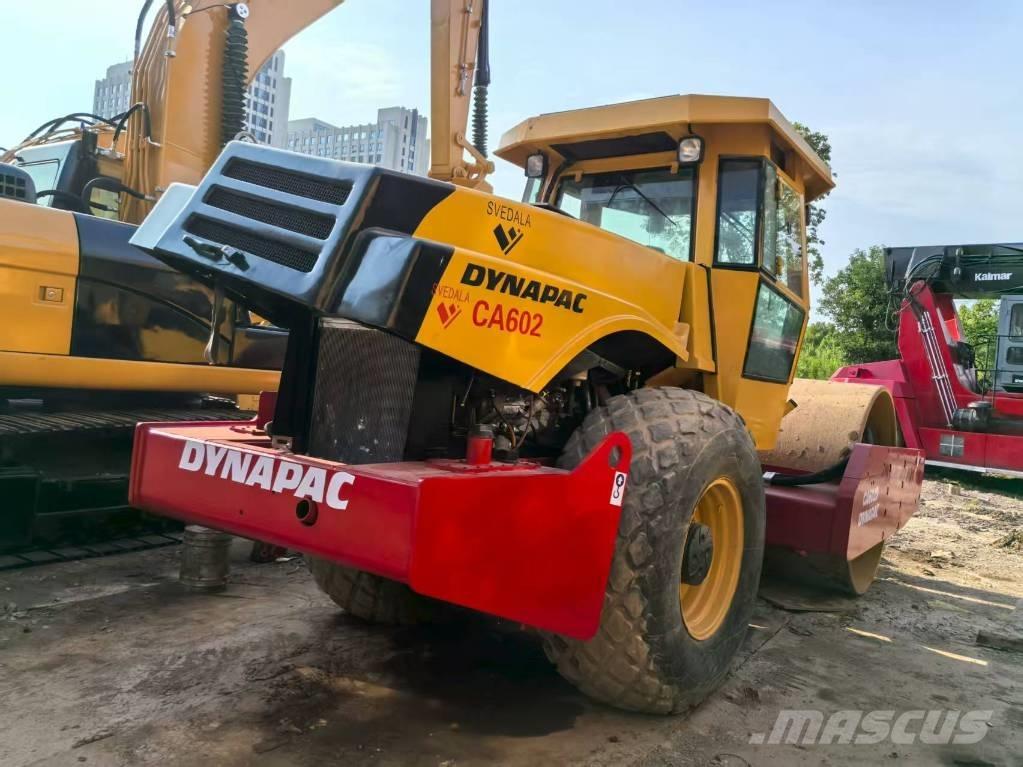 Dynapac CA 602 D 單輪滾壓機