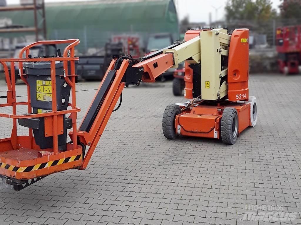 JLG E 300 AJP 曲臂高空作業車