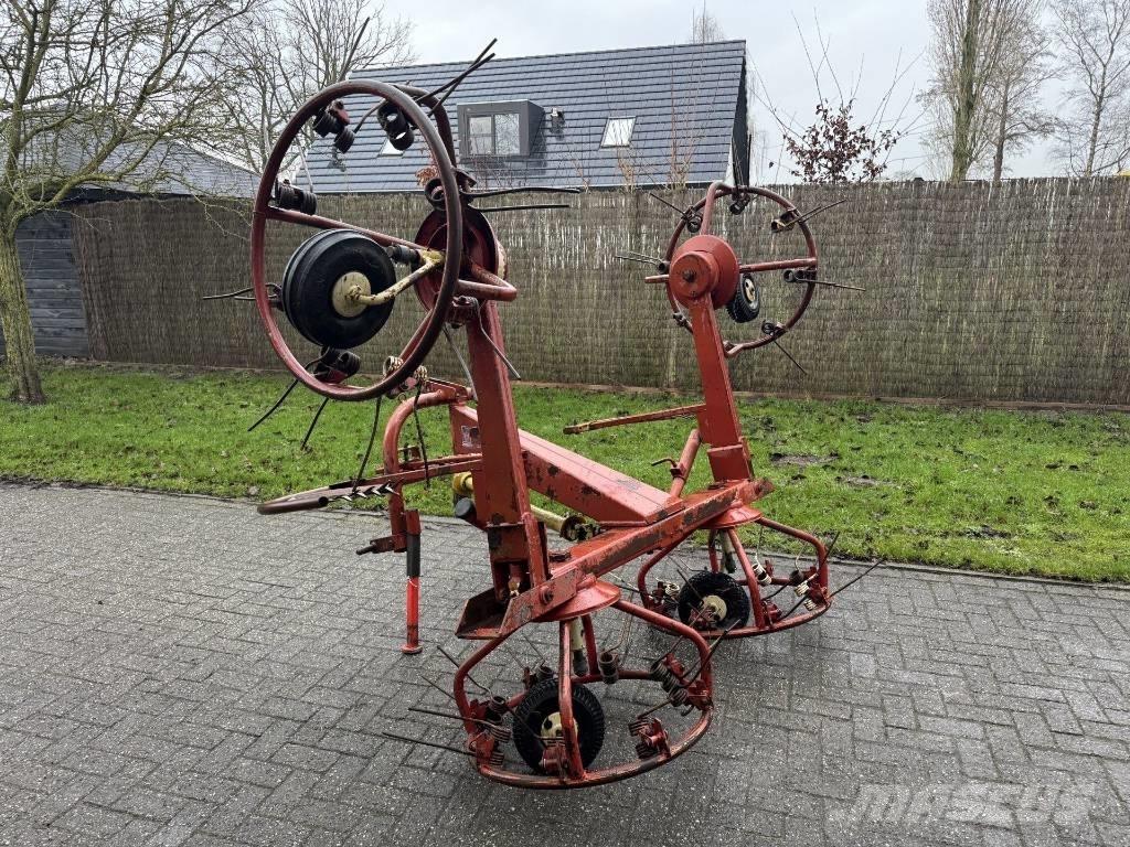 PZ Strela schudder 耙與翻草機