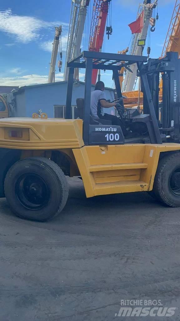 Komatsu 10 Ton 柴油卡車