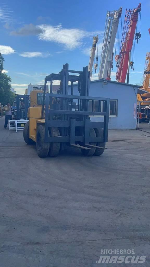 Komatsu 10 Ton 柴油卡車