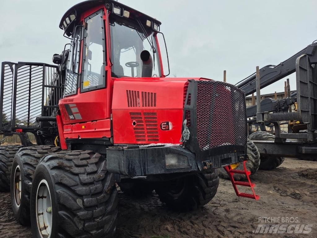 Komatsu 845 集運機