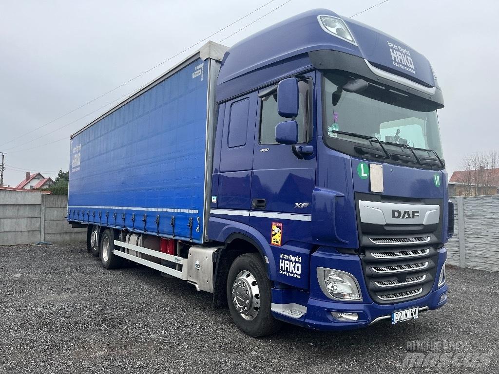 DAF Xf 106 FAR 篷布卡車