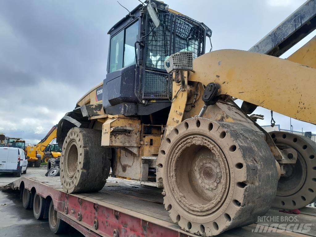 CAT 926 m 輪胎式裝載機