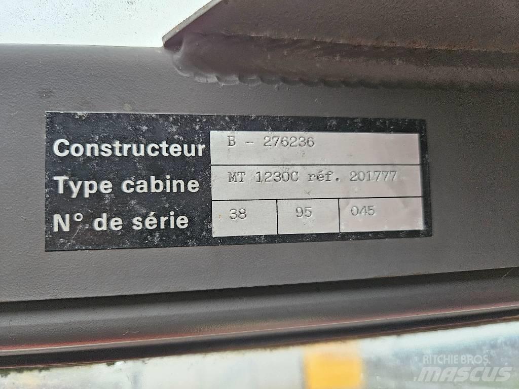 Manitou MT 1230 S CP 伸縮臂操作車