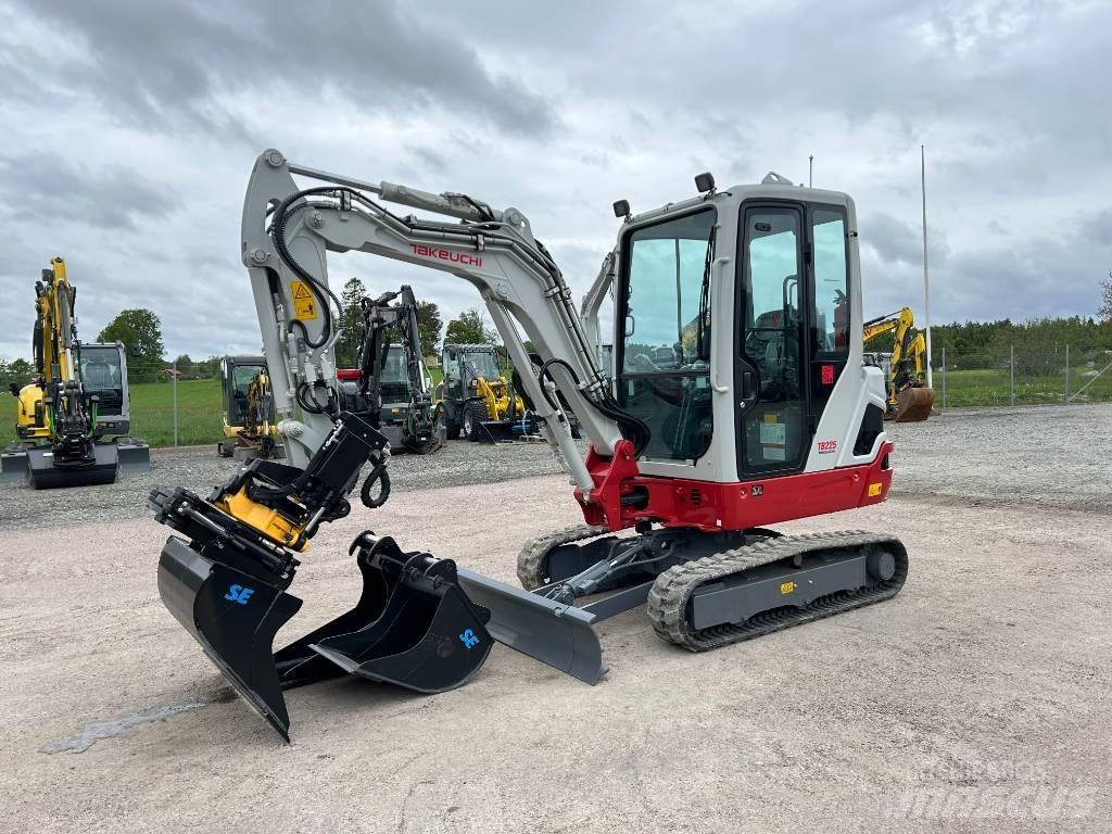 Takeuchi TB225 小型挖土機/掘鑿機<7t(小型挖掘機)