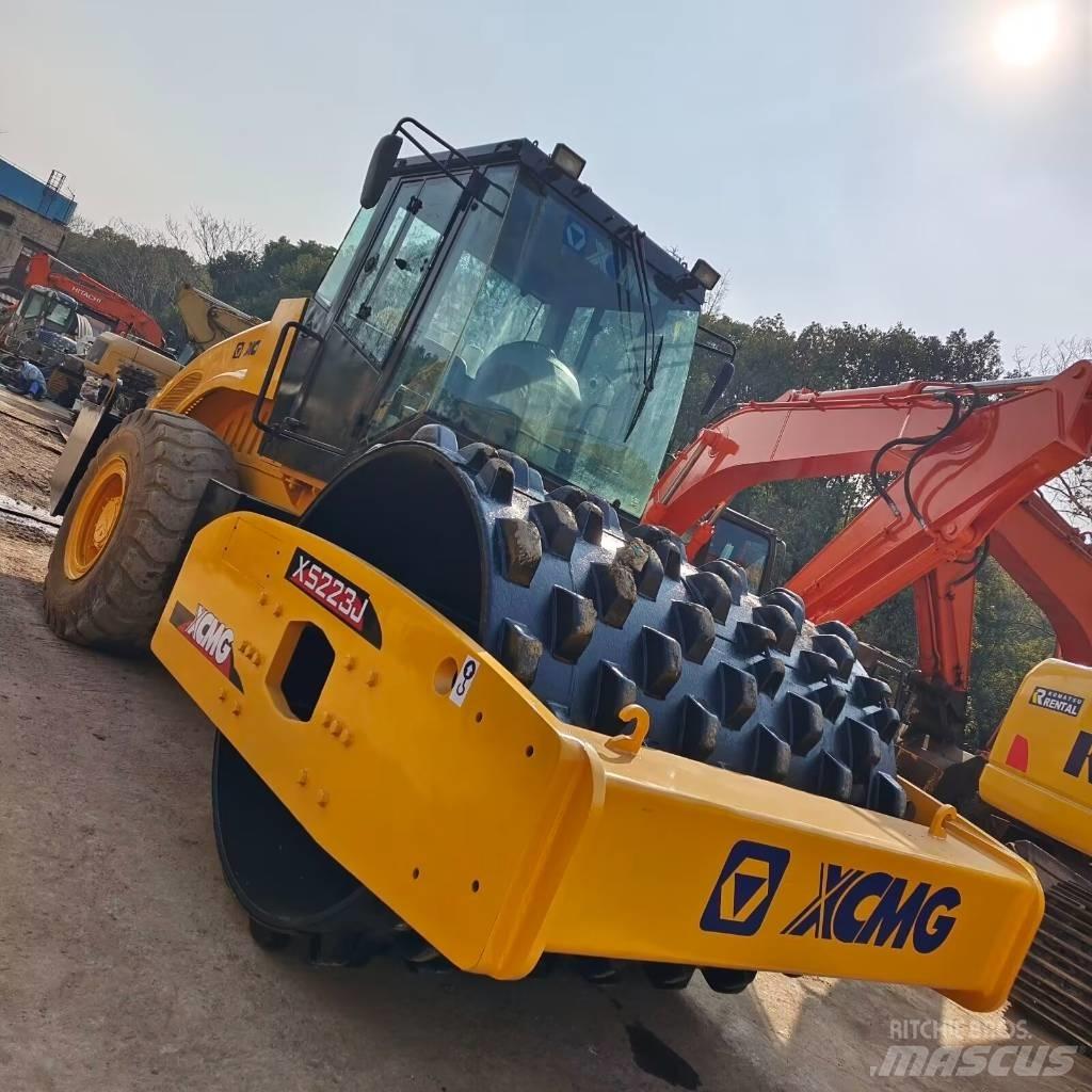 XCMG XS 223 J 單輪滾壓機