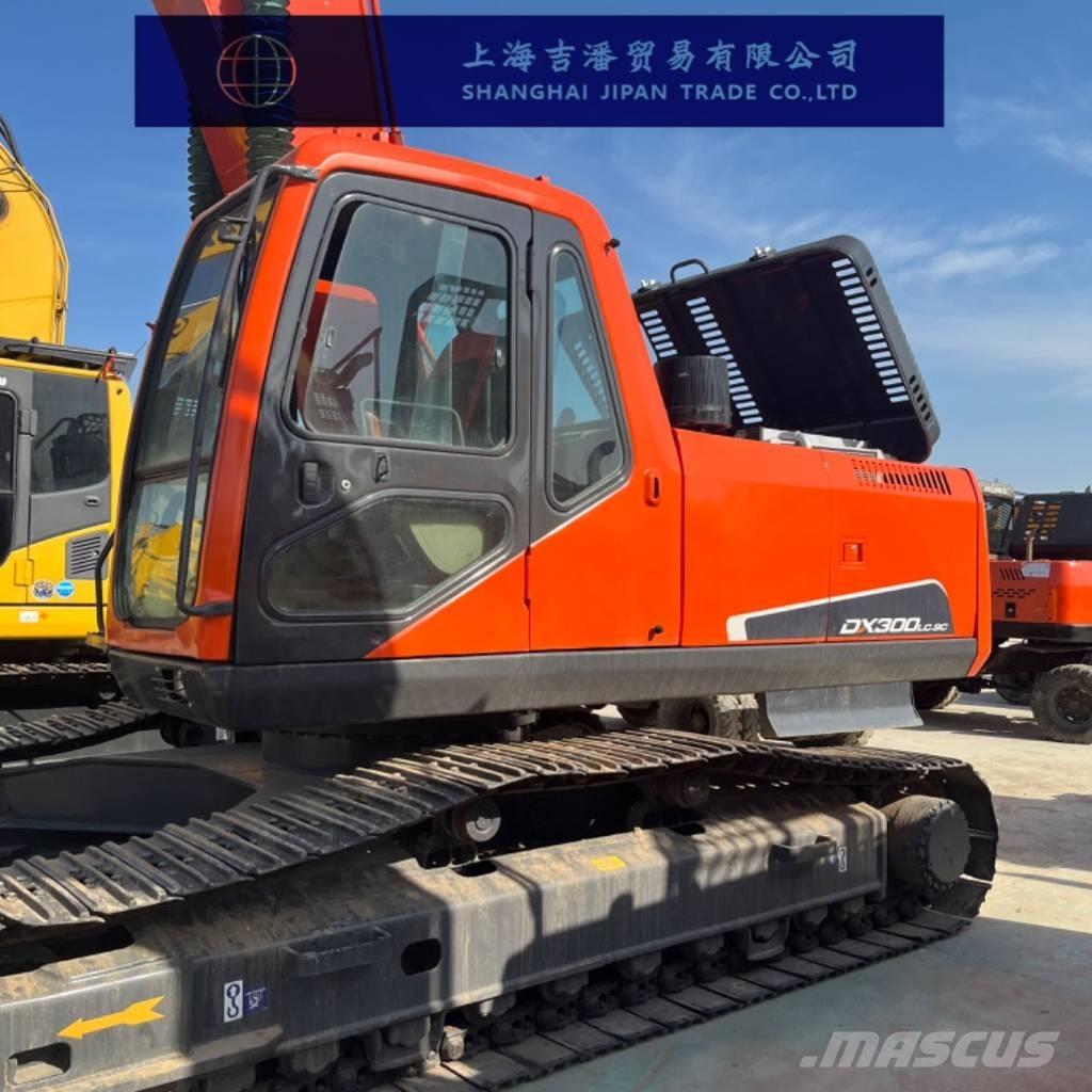 Doosan DX 300 履帶式 挖土機/掘鑿機/挖掘機