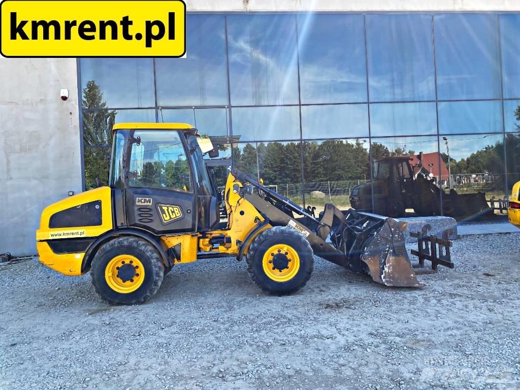 JCB 406 輪胎式裝載機
