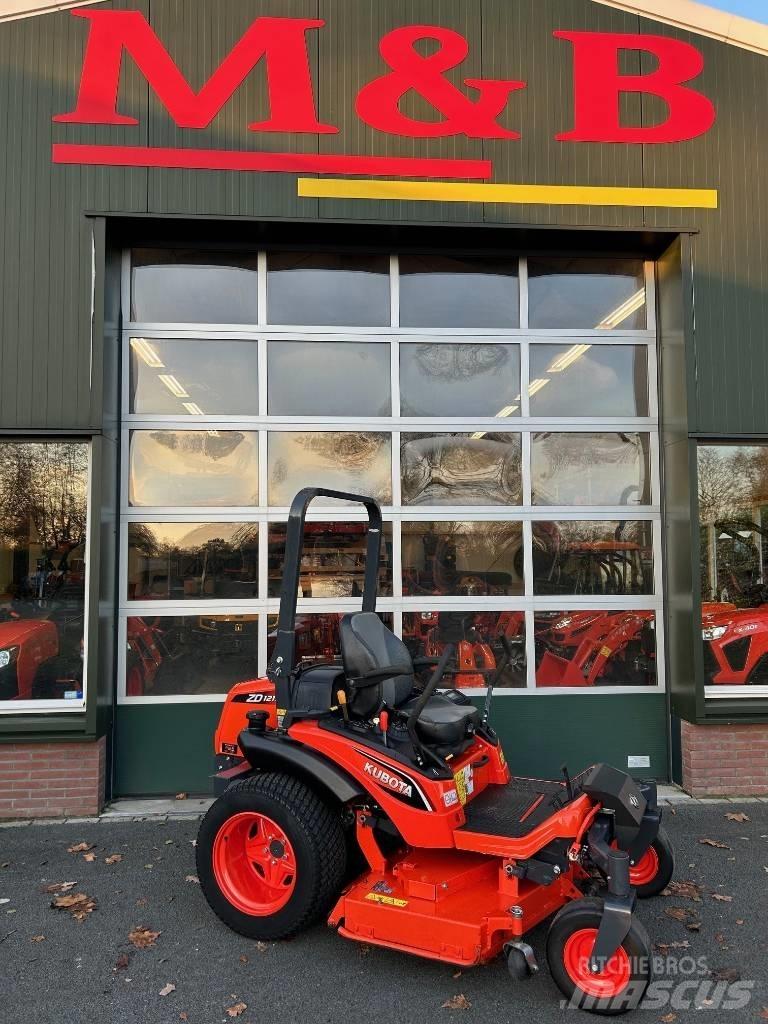 Kubota ZD 1211 騎乘式割草機