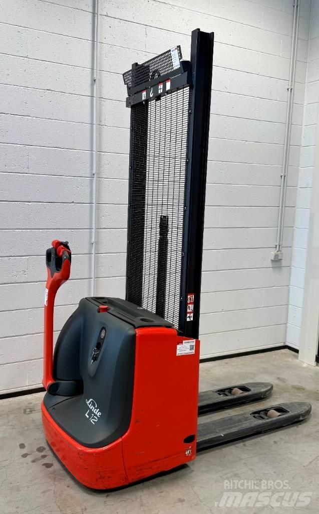Linde L12i/1172 行走控制式堆積機
