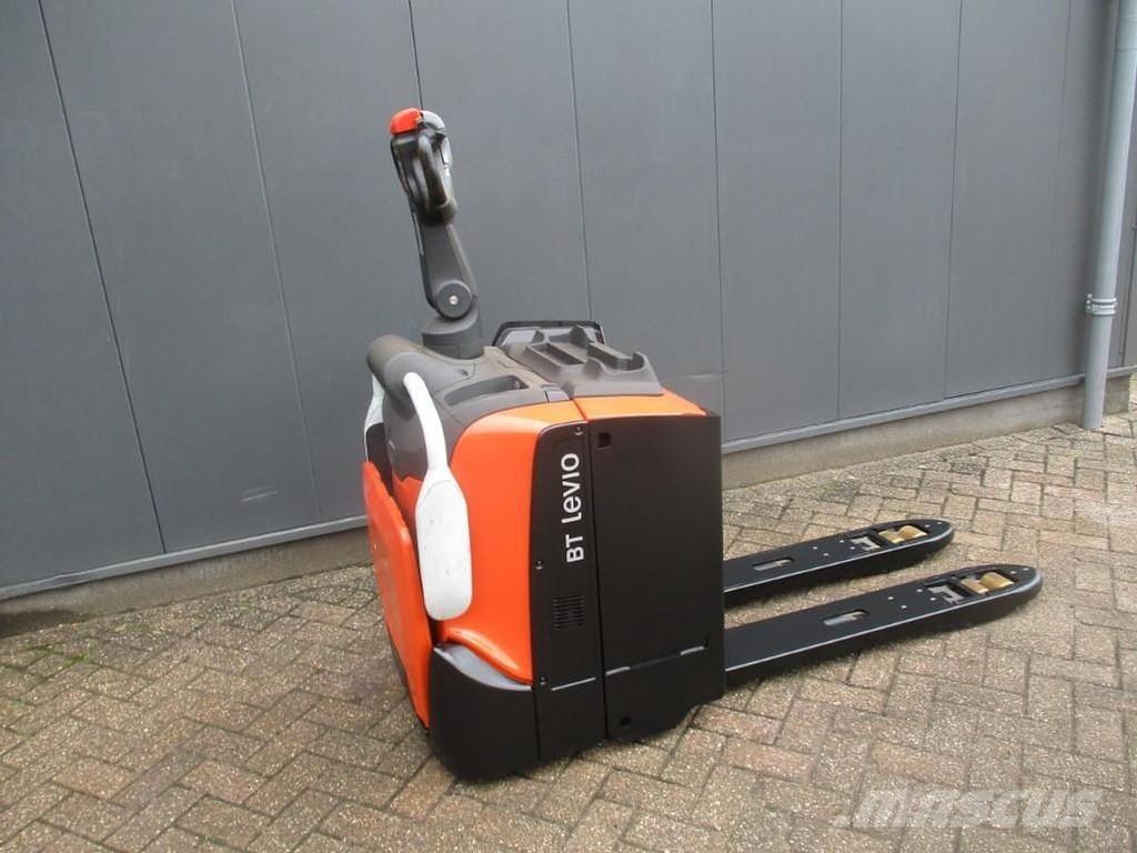 Toyota LPE200 平台型低架升降機