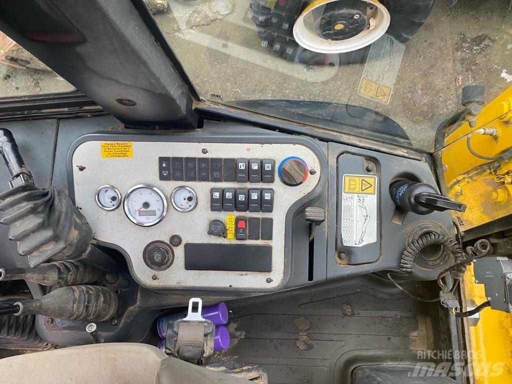 JCB 2 CX 反鏟裝載機