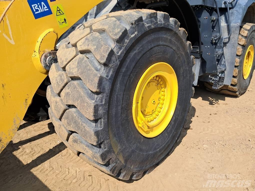 Komatsu WA500-8E0 輪胎式裝載機