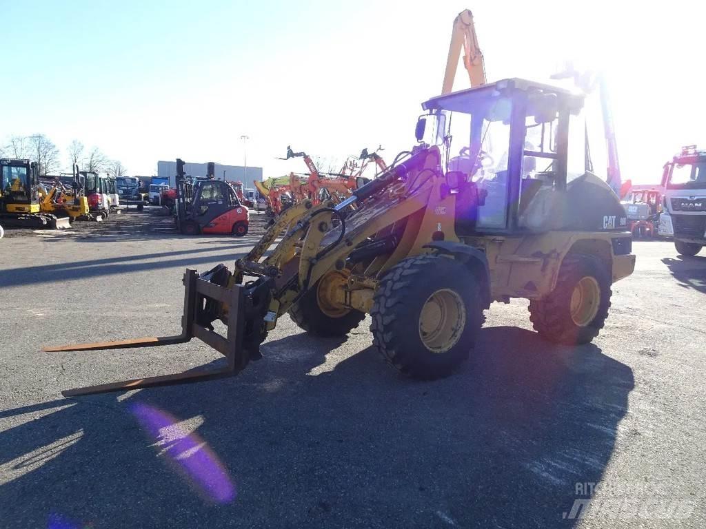 CAT 908 輪胎式裝載機