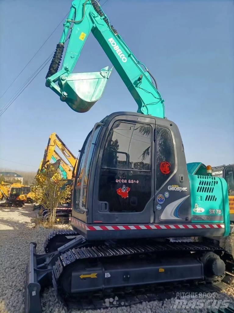 Kobelco SK 75 中型挖土機/掘鑿機/挖掘機 7t-12t