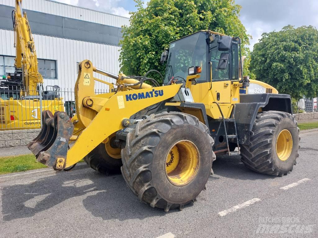 Komatsu WA320-5 輪胎式裝載機