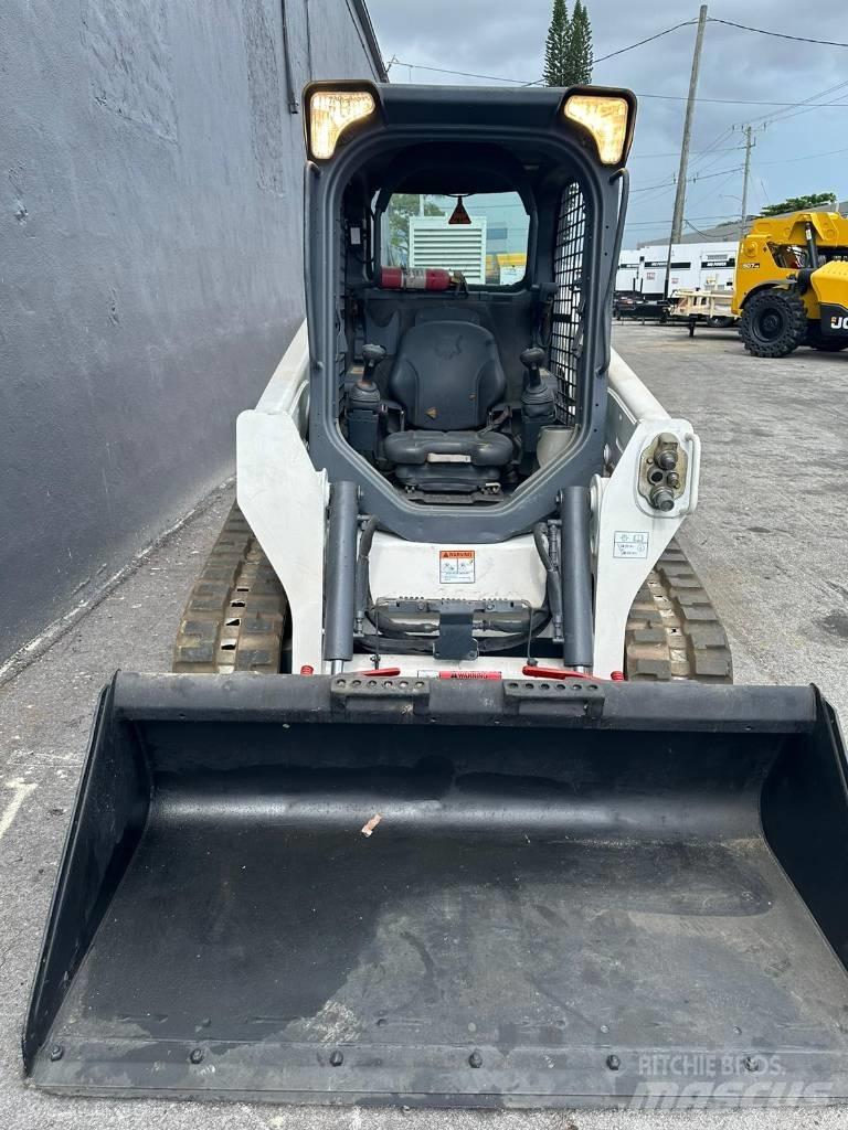 Bobcat T 550 滑移轉向裝載機