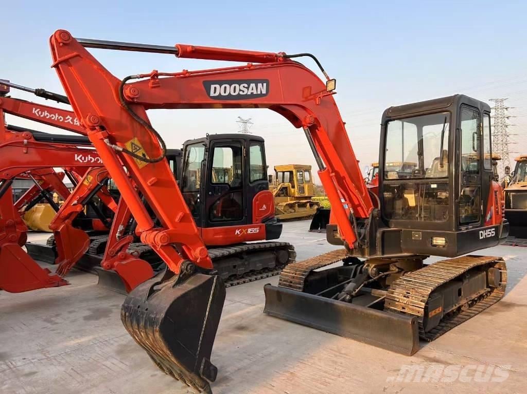 Doosan DH 55 小型挖土機/掘鑿機<7t(小型挖掘機)