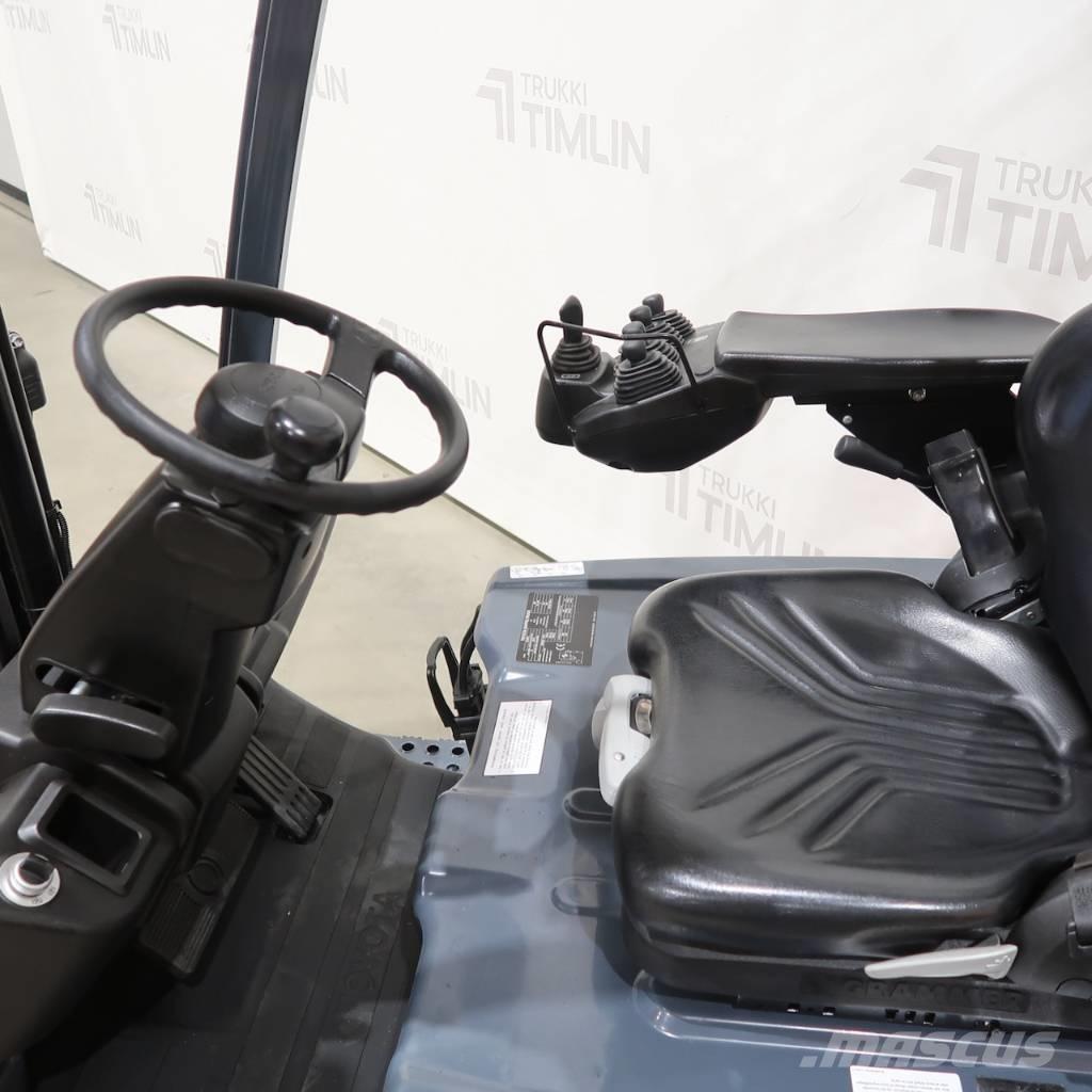 Toyota 8FBE20T 電動堆高機