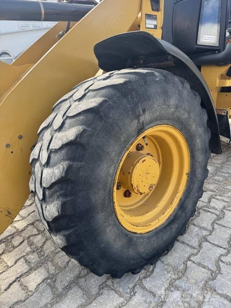 CAT 908M 輪胎式裝載機