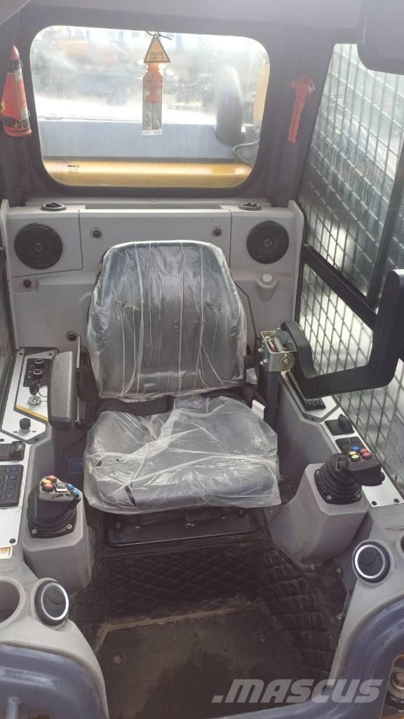 XCMG XC7-TV12 推土機