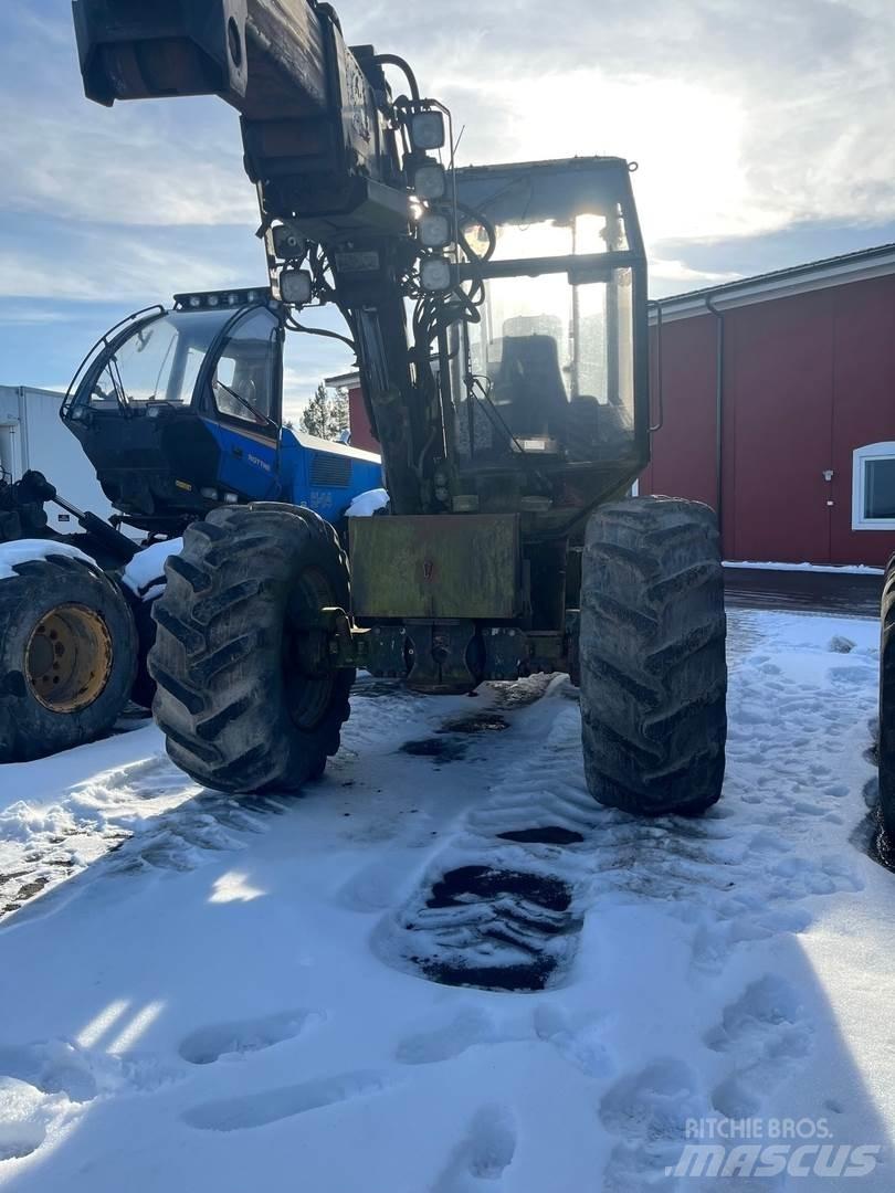 Valmet 911 收穫機