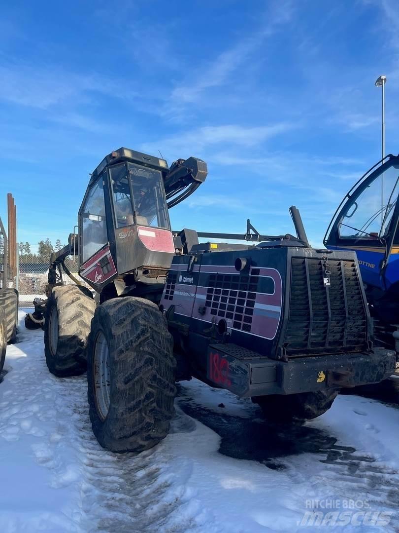 Valmet 911 收穫機