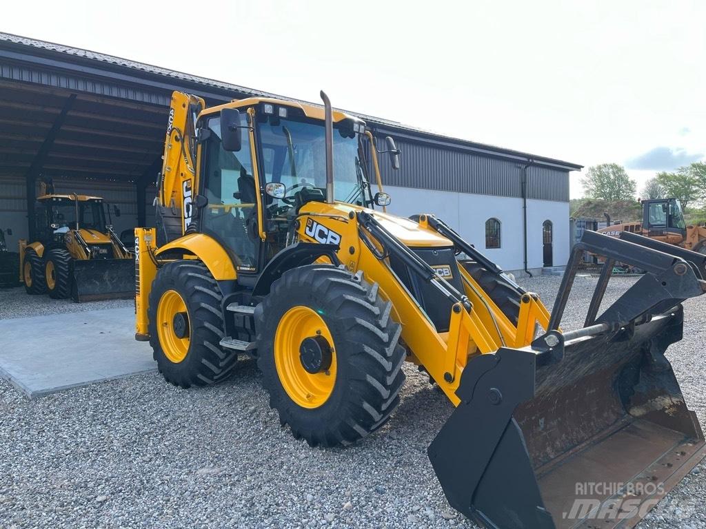 JCB 4 CX Pro 反鏟裝載機