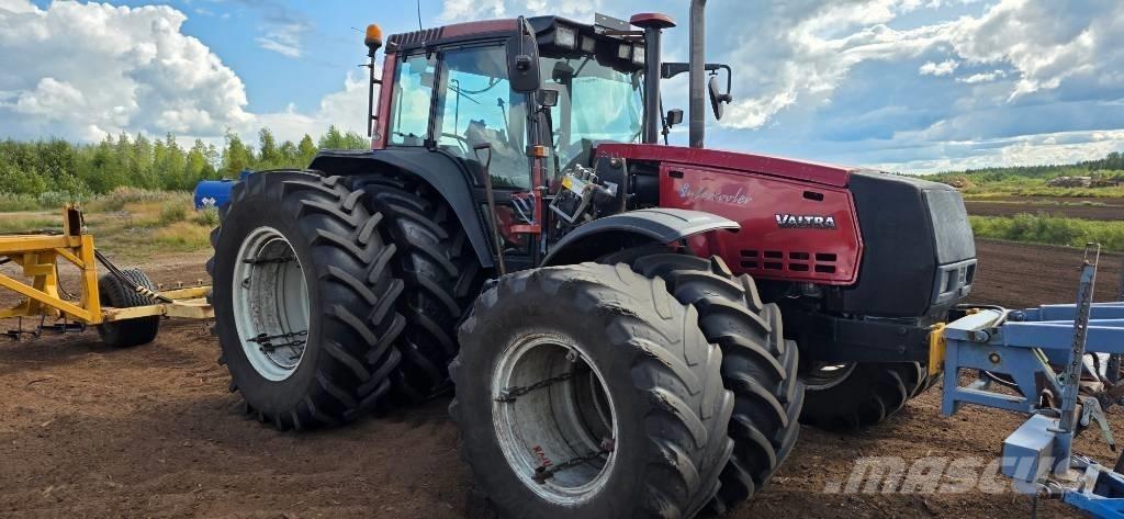 Valtra 8950 Hitec 曳引機