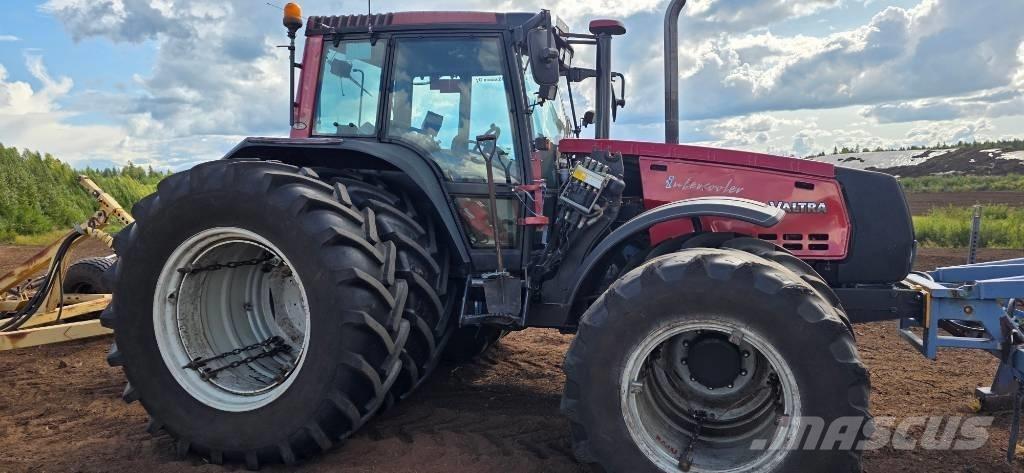 Valtra 8950 Hitec 曳引機