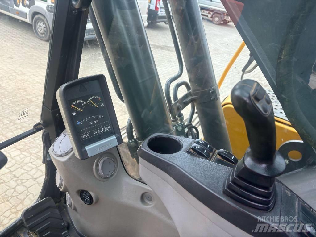 Volvo EC 220 D 履帶式 挖土機/掘鑿機/挖掘機