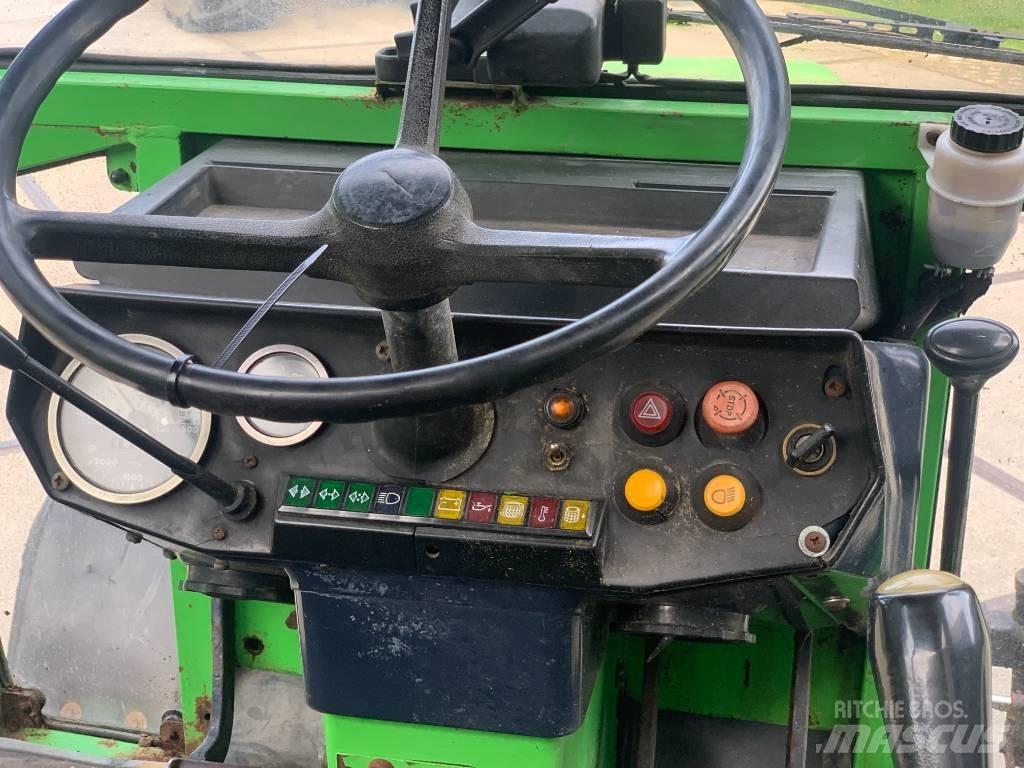 Deutz-Fahr D7207C 曳引機