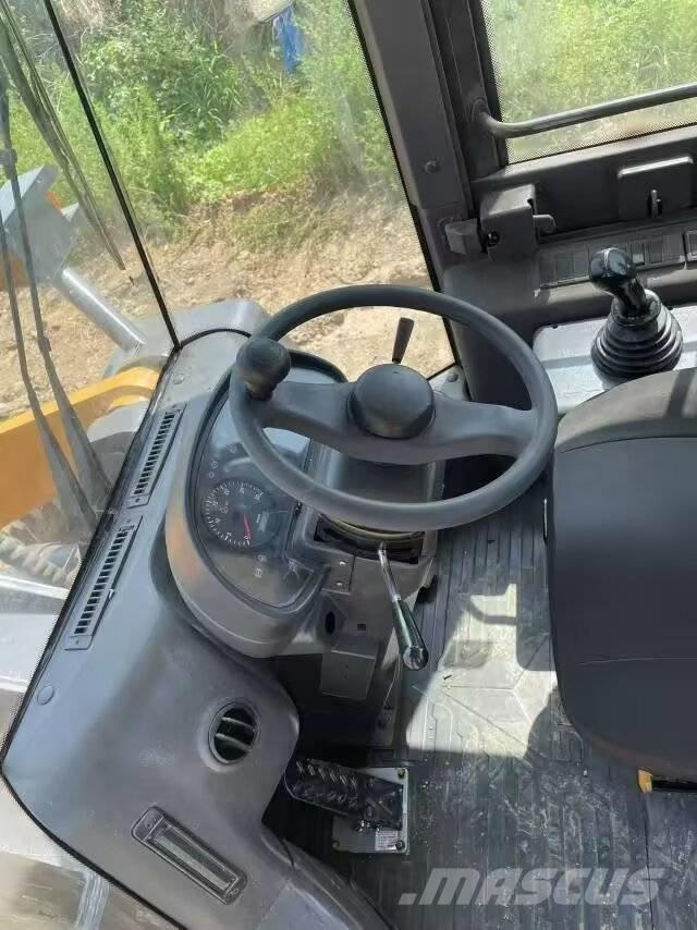 SDLG LG 956L 輪胎式裝載機