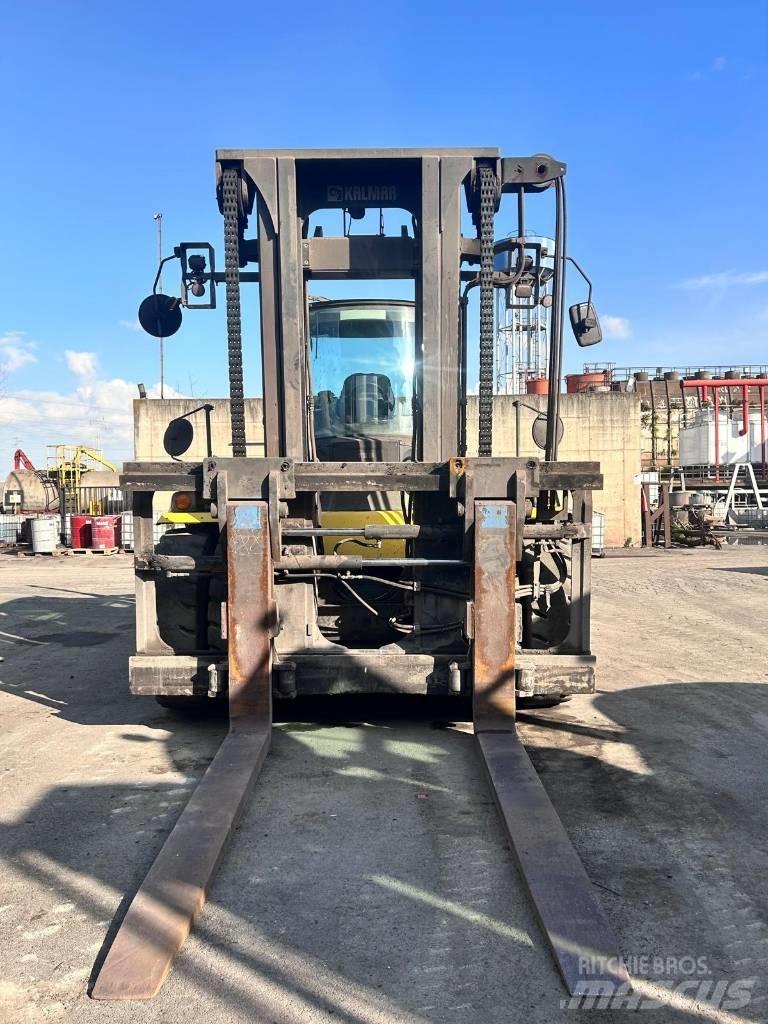 Kalmar DCG 250-12LB 柴油卡車
