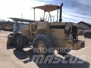 CAT 910 輪胎式裝載機